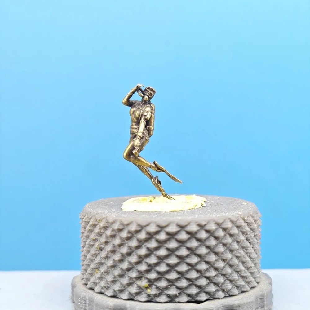 Vintage Brass Female Diver Min - Aquarium Mini Fish 评论和价格